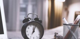 Jak brzmi alarm przeciwpożarowy? Jak brzmi alarm przeciwpożarowy?