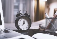 Jak zachować się podczas alarmu powietrznego? Jak zachować się podczas alarmu powietrznego?